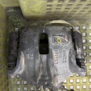 Etrier avant droit (freinage) CITROEN C3 3 PHASE 2 Essence - Image 1