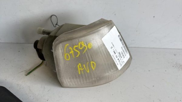 Optique avant secondaire droit (feux)(clignotant) PEUGEOT 106 PHASE 1 Essence - Image 1