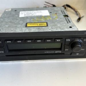 Autoradio d'origine AUDI A4 2 AVANT PHASE 2 BREAK Diesel - Image 1