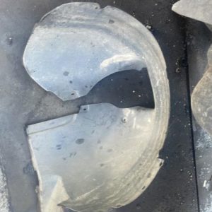 Pare boue avant droit VOLKSWAGEN TOURAN 1 PHASE 1 Diesel - Image 1
