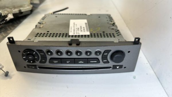 Autoradio d'origine PEUGEOT 308 1 PHASE 1 Diesel - Image 1
