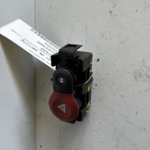 Bouton de warning RENAULT CLIO 3 PHASE 1 Diesel - Image 1