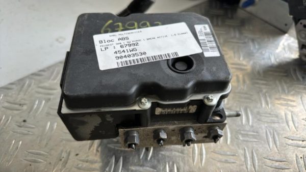 Bloc ABS (freins anti-blocage) PEUGEOT 308 1 SW PHASE 1 BREAK Diesel - Image 1