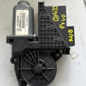 Leve vitre electrique avant droit VOLKSWAGEN POLO 4 PHASE 2 Diesel - Image 1