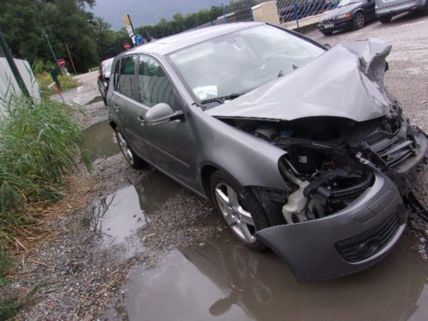 Malle/Hayon arriere VOLKSWAGEN GOLF 5 Diesel - Image 5