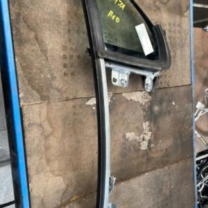 Custode avant droit (porte) PEUGEOT 207 PHASE 1 CABRIOLET Diesel - Image 1