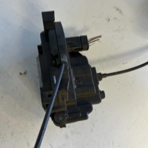 Serrure arriere gauche RENAULT CLIO 3 PHASE 1 Diesel - Image 1