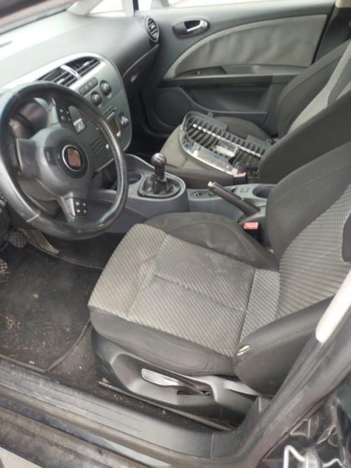 Vitre avant droit SEAT LEON 2 PHASE 1 Diesel - Image 6