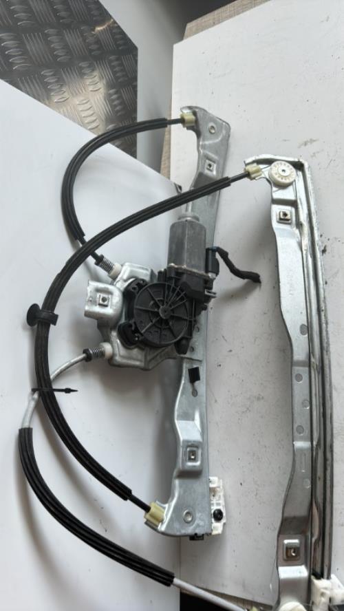 Leve vitre electrique avant droit CITROEN DS3 PHASE 1 Diesel - Image 3