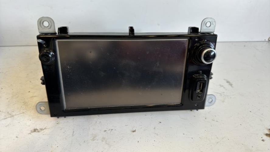 Autoradio d'origine RENAULT CLIO 4 PHASE 2 Essence - Image 2