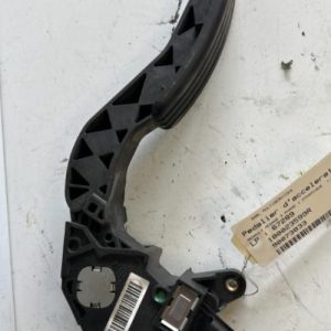 Pedale d'accelerateur RENAULT MEGANE 3 PHASE 1 Diesel - Image 1