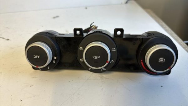 Commande chauffage KIA CEE-D 1 PHASE 2 Diesel - Image 2