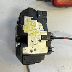 Serrure avant droit NISSAN NOTE 1 PHASE 1 Diesel - Image 1