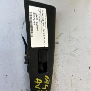 Interrupteur de leve vitre avant droit NISSAN NOTE 1 PHASE 1 Diesel - Image 1