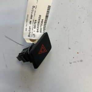 Bouton de warning TOYOTA YARIS 2 PHASE 1 Diesel - Image 1