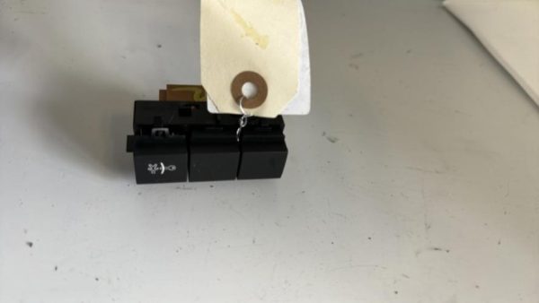 Bouton/Interrupteur PEUGEOT 208 1 PHASE 1 Diesel - Image 1