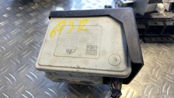 Bloc ABS (freins anti-blocage) PEUGEOT 208 1 PHASE 1 Diesel - Image 1