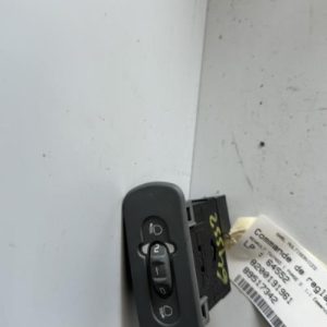 Commande de reglage hauteur de phare RENAULT TWINGO 1 PHASE 3 Essence - Image 1