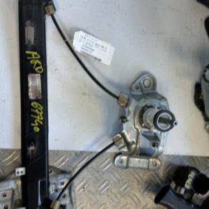 Leve vitre mecanique arriere droit SEAT LEON 2 PHASE 1 Diesel - Image 1