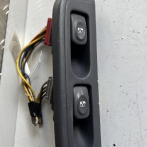 Interrupteur de leve vitre avant gauche RENAULT CLIO 2 PHASE 2 Essence - Image 1