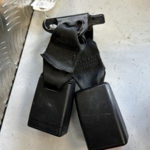 Attache ceinture arriere droit PEUGEOT 208 1 PHASE 1 Diesel - Image 1