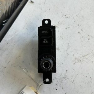 Commande autoradio PEUGEOT 208 1 PHASE 1 Diesel - Image 1