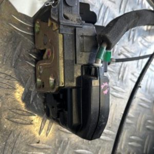 Serrure avant droit NISSAN MICRA 3 PHASE 1 Essence - Image 1