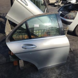 Porte arriere droit MERCEDES CLASSE C 204 PHASE 1 Diesel - Image 1