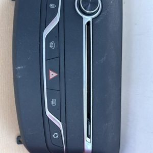 Commande autoradio PEUGEOT 308 2 SW PHASE 1 BREAK Diesel - Image 1