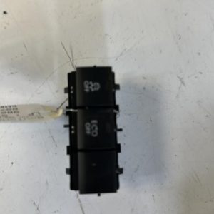 Bouton/Interrupteur PEUGEOT 308 2 SW PHASE 1 BREAK Diesel - Image 1