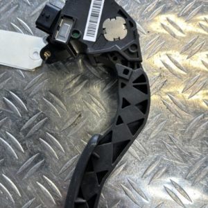 Pedale d'accelerateur RENAULT MEGANE 3 PHASE 1 Diesel - Image 1