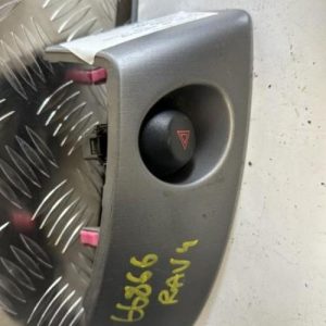 Bouton de warning TOYOTA RAV4 3 PHASE 1 Diesel - Image 1