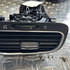 Aerateur tableau de bord avant gauche VOLKSWAGEN GOLF 6 Essence - Image 1