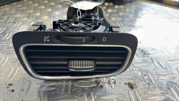 Aerateur tableau de bord avant gauche VOLKSWAGEN GOLF 6 Essence - Image 1