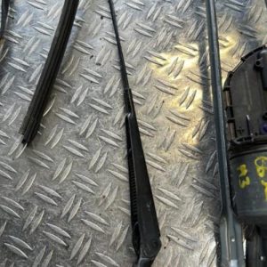 Bras essuie glace avant gauche AUDI A3 3 PHASE 1 Diesel - Image 1
