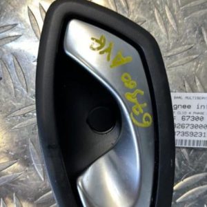 Poignee interieur avant gauche RENAULT CLIO 4 PHASE 2 Essence - Image 1