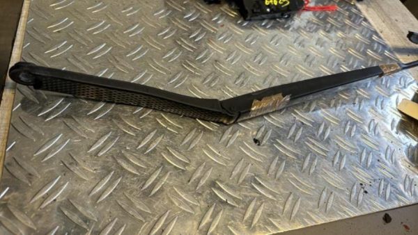 Bras essuie glace avant droit RENAULT CLIO 4 PHASE 2 Essence - Image 2