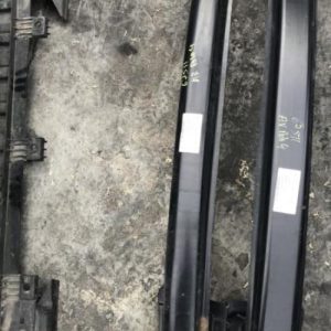 Renfort pare choc arriere (traverse) VOLKSWAGEN POLO 4 PHASE 2 Essence - Image 1