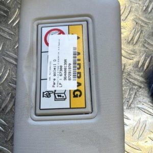 Pare soleil droit RENAULT CLIO 4 PHASE 2 Essence - Image 1