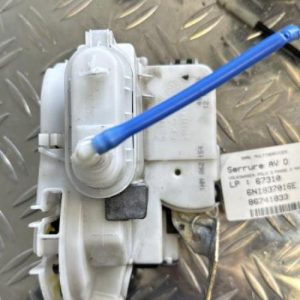 Serrure avant droit VOLKSWAGEN POLO 3 PHASE 2 Diesel - Image 1