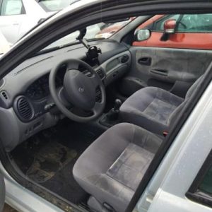 Porte avant droit RENAULT MEGANE 1 PHASE 2 Essence - Image 6