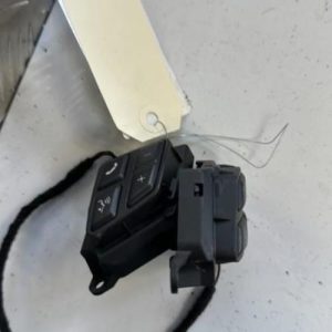 Commande autoradio BMW SERIE 1 E87 PHASE 1 Diesel - Image 1