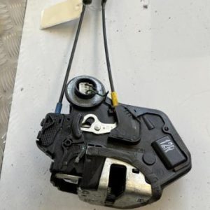 Serrure arriere droit TOYOTA COROLLA VERSO 2 PHASE 1 Diesel - Image 1