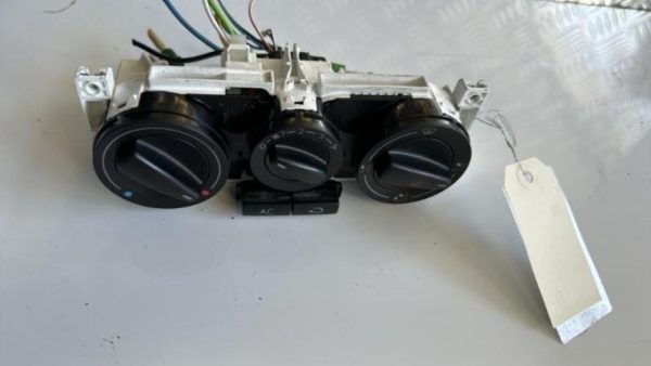 Commande chauffage VOLKSWAGEN POLO 3 PHASE 2 Diesel - Image 1