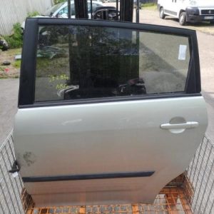 Porte arriere gauche TOYOTA COROLLA VERSO 2 PHASE 1 Diesel - Image 1