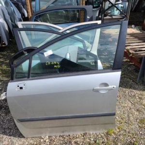 Porte avant gauche TOYOTA COROLLA VERSO 2 PHASE 1 Diesel - Image 1
