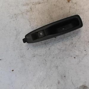 Interrupteur de leve vitre arriere droit RENAULT CAPTUR 1 PHASE 1 Essence - Image 1