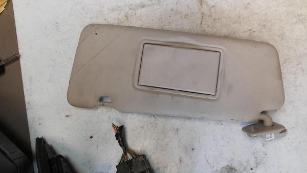 Pare soleil gauche RENAULT CAPTUR 1 PHASE 1 Essence - Image 1
