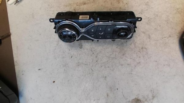 Commande chauffage RENAULT CAPTUR 1 PHASE 1 Essence - Image 3