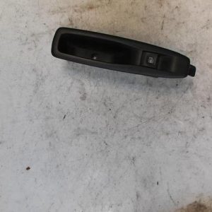 Interrupteur de leve vitre arriere gauche RENAULT CAPTUR 1 PHASE 1 Essence - Image 1